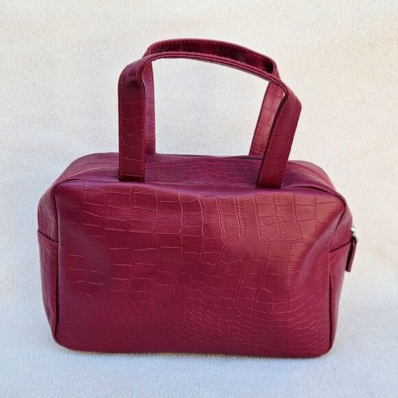 NWOT Red Faux Leather Cosmetic Bag - Picture 13 of 13